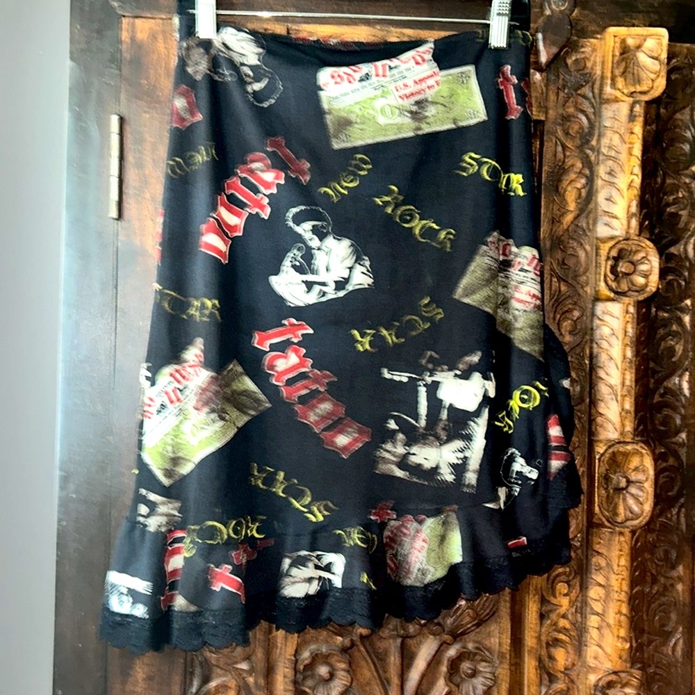 RARE NWTs made in France elastic ruffle stretch skirt w/punk rock graphic print